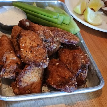 BJ's Restaurant & Brewhouse - Chicken wings appetizer - New American Near Me - Temecula, California