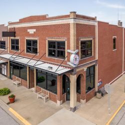 Lion Rojo Mexican Restaurant - On Historic Route 66
On the corner of Military Avenue and 11th street