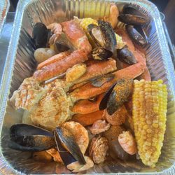 Dixie Joe’s Crab Shack - Seafood boil $25 mussels $5