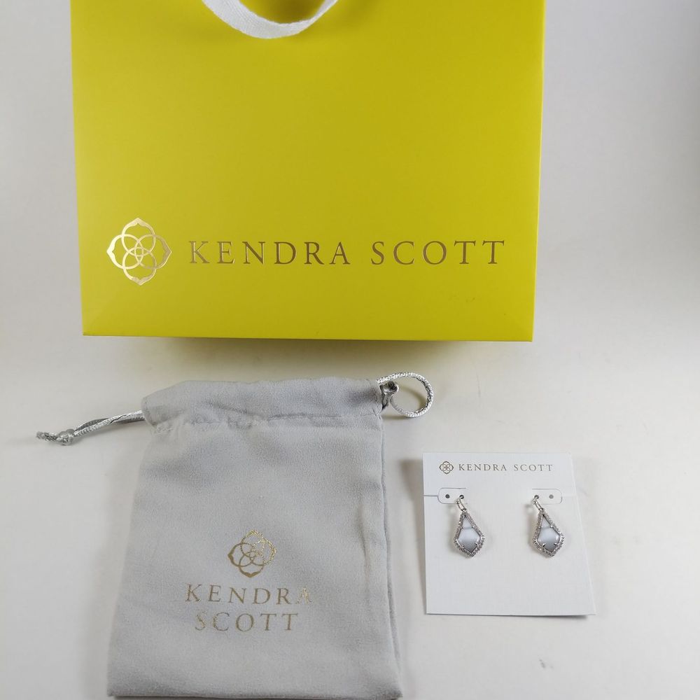 Kendra Scott - Lexi earrings with slate stone. - Jewelry Near Me - Chandler, Arizona Kendra Scott - Lexi earrings with slate stone. - Jewelry Near Me - Chandler, Arizona