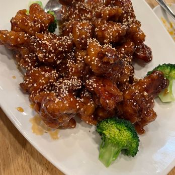 Hidden Dumpling House - Sesame chicken - Chinese Near Me - Elk Grove, California