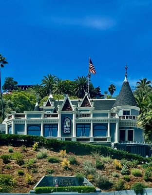 Ovation Hollywood by null