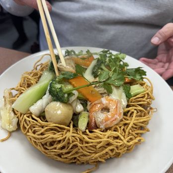 Pho Teresa Restaurant - Fried noodle with seafood and chicken - Noodles Near Me - San Jose, California Pho Teresa Restaurant - Fried noodle with seafood and chicken - Noodles Near Me - San Jose, California