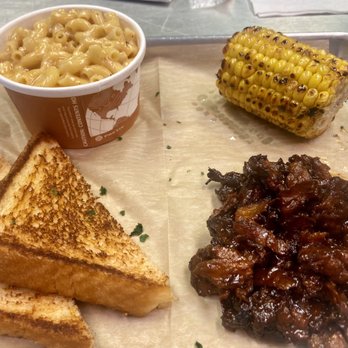 The Rabbit Hole - Smoke in the Woods Southern BBQ Platter - Vegan Near Me - Pompano Beach, Florida The Rabbit Hole - Smoke in the Woods Southern BBQ Platter - Vegan Near Me - Pompano Beach, Florida