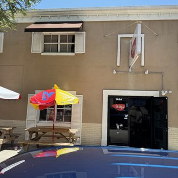 Willy's Wieners - Exterior - Hot Dogs Near Me - Kissimmee, Florida