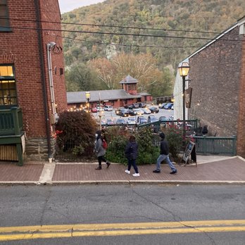 The Town's Inn - Train station where you park and where trains go by. Pic taken from porch of Inn. - Hotels Near Me - Harpers Ferry, West Virginia The Town's Inn - Train station where you park and where trains go by. Pic taken from porch of Inn. - Hotels Near Me - Harpers Ferry, West Virginia