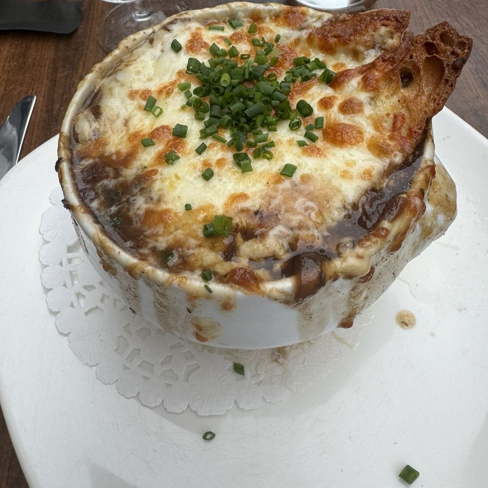Bistro St-Malo - Bistros Near Me - Quebec City, Quebec Bistro St-Malo - Bistros Near Me - Quebec City, Quebec