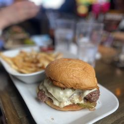Lucky Strike Wrigleyville - Monster burger