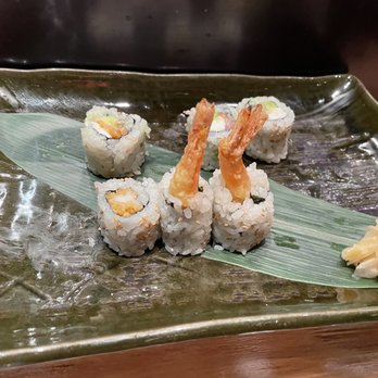 Sushisamba - Salmon Avocado and Shrimp Tempura roll - Asian Fusion Near Me - Las Vegas, Nevada Sushisamba - Salmon Avocado and Shrimp Tempura roll - Asian Fusion Near Me - Las Vegas, Nevada