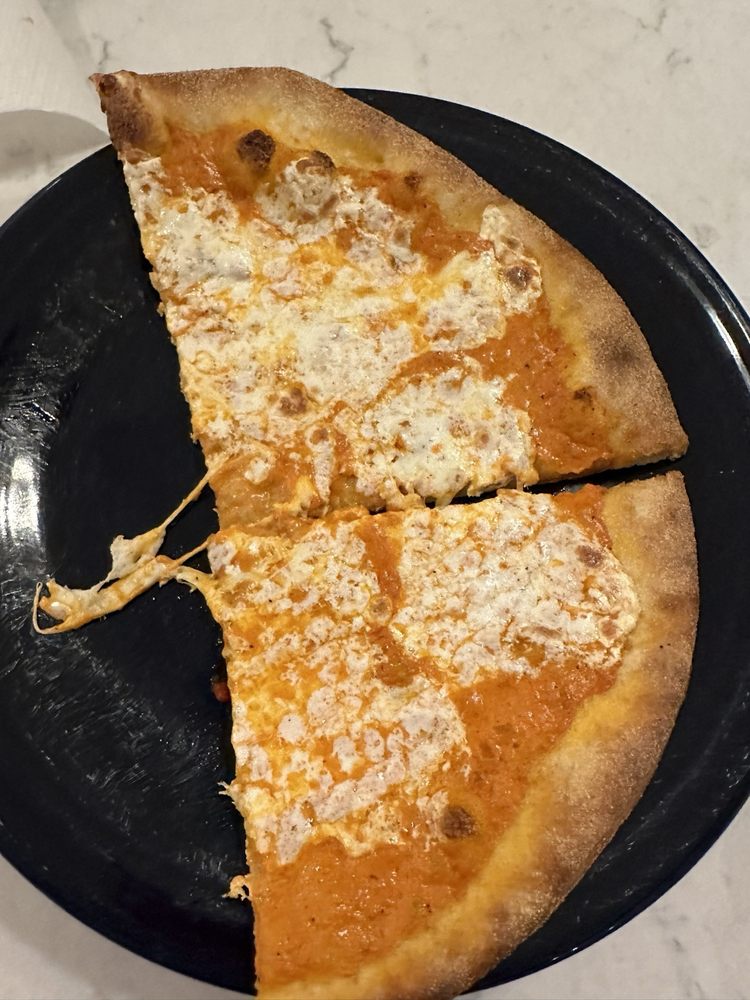 TOSCANA PIZZA Updated August 2024 35 Photos & 56 Reviews 83 W