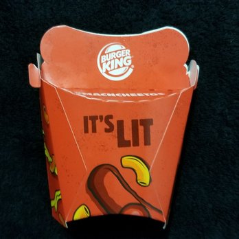 Burger King - Flaming hot mac 'n' cheetos - Fast Food Near Me - Chicago, Illinois Burger King - Flaming hot mac 'n' cheetos - Fast Food Near Me - Chicago, Illinois