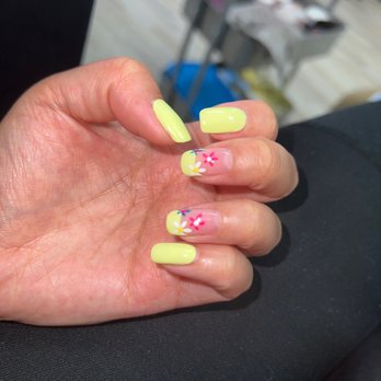 Hollywood Nails - SPRING NAILS! - Nail Salons Near Me - Henderson, Nevada