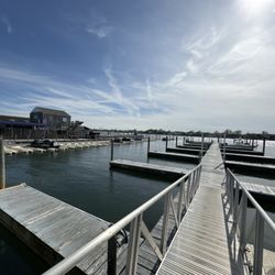 Whaleneck Marina - Docking at Whaleneck Marina