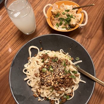 The Noodle Den - Chicken Hand pulled Dan Dan noodles, spicy chicken wontons, and lemonade - Chinese Near Me - Las Vegas, Nevada The Noodle Den - Chicken Hand pulled Dan Dan noodles, spicy chicken wontons, and lemonade - Chinese Near Me - Las Vegas, Nevada