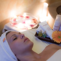 El Spa - Cinq Mondes facial treatment