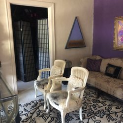 Xtrology - Come into my newly decorated office in East Hollywood -- just under the Hollywood sign!
