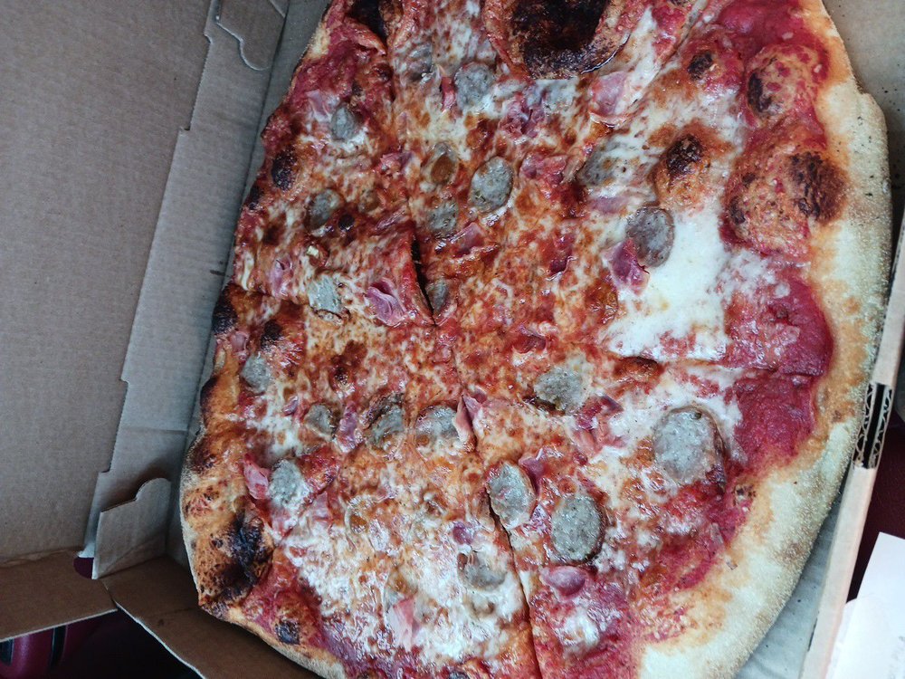 BELMONT PIZZA Updated May 2024 26 Photos & 125 Reviews 388