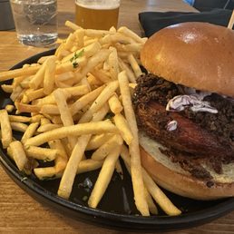 Fried chicken sandwich