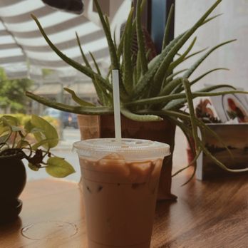 Local Joe - Thai Latte - Medium - Coffee & Tea Near Me - Honolulu, Hawaii