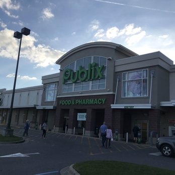 Publix Super Markets - the outside of a publix - Grocery Near Me - Birmingham, Alabama