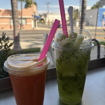 El Rinconcito - Jugo de naranja y fresa, y un raspado de pepino - Shaved Ice Near Me - San Fernando, California El Rinconcito - Jugo de naranja y fresa, y un raspado de pepino - Shaved Ice Near Me - San Fernando, California