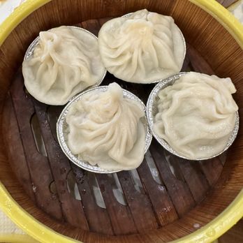HL Peninsula Restaurant - xiao long bao (Shanghai steamed pork soup dumplings) @rosyeatssj - Dim Sum Near Me - Milpitas, California HL Peninsula Restaurant - xiao long bao (Shanghai steamed pork soup dumplings) @rosyeatssj - Dim Sum Near Me - Milpitas, California