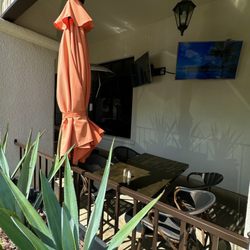 Z South - Outside patio seating