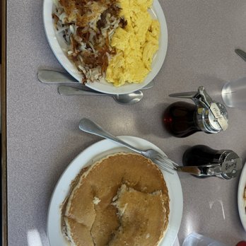 Bette's Place - The number six with hashbrowns instead of meat. - Breakfast & Brunch Near Me - Hood River, Oregon