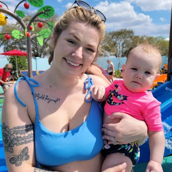 Peppa Pig Theme Park - Enjoying the waterpark! - Amusement Parks Near Me - Cypress Gardens, Florida