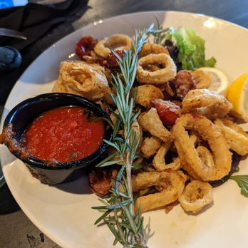 Echo Tap & Grille - Fried calamari, hot and flavorful. - Bars Near Me - Mountainside, New Jersey