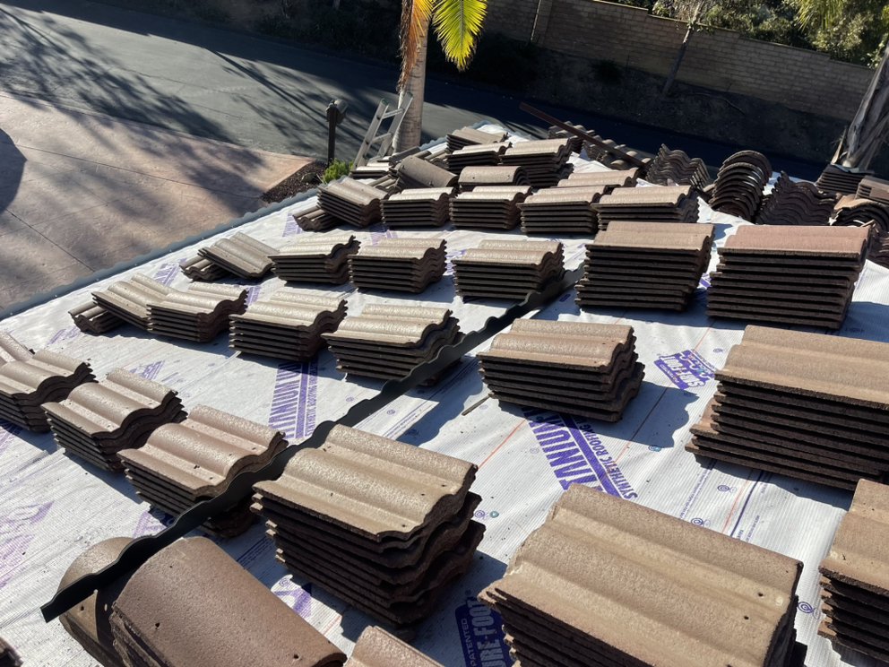 Slide of Juan's Pro Roofers