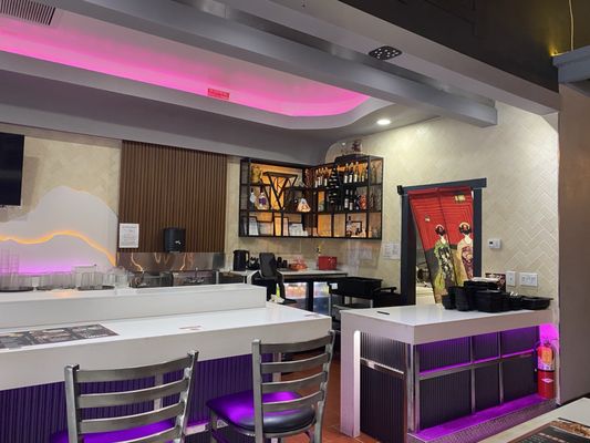 Noodls Bar & Dumpling by null