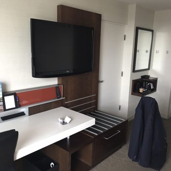 Delta Hotels Ottawa City Centre - Desk / TV - Hotels Near Me - Ottawa, Ontario Delta Hotels Ottawa City Centre - Desk / TV - Hotels Near Me - Ottawa, Ontario