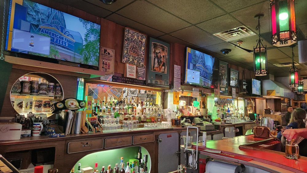 Downtowner Bar & Grill