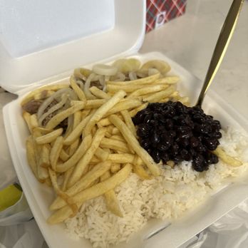 Mobile Cuban Cafeteria - Mojo pork, rice, beans and fries - Food Trucks Near Me - Boca Raton, Florida