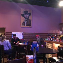 Little Dave's Roadhouse - Awesome decor