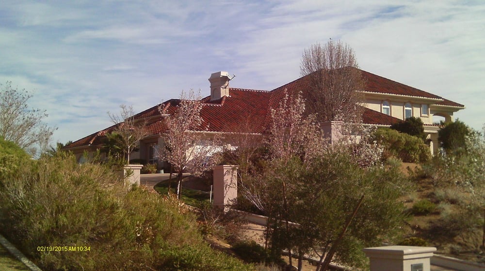 Slide of AV Roofing & Construction