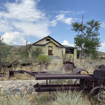 Hackberry General Store - Souvenir Shops Near Me - Hackberry, Arizona
