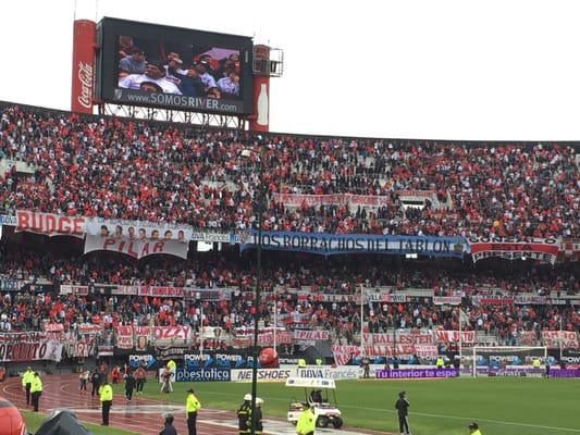 Estadio Monumental by null