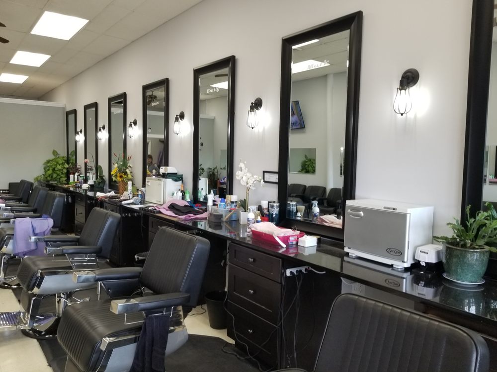 Barbers PLAZA BARBER SHOP 37 Photos & 22 Reviews 544 E Market St