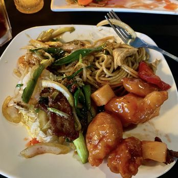 Jade Palace - Chow Fun Noodles, Crispy Orange Chicken, Beef with Broccoli - Chinese Near Me - Scottsdale, Arizona Jade Palace - Chow Fun Noodles, Crispy Orange Chicken, Beef with Broccoli - Chinese Near Me - Scottsdale, Arizona