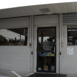 Edina Car Wash - Walking up to the front door
