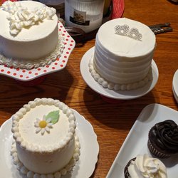 County Road Cakes - A Wedding Cake tasting