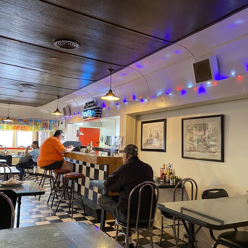 Luxury Diner - Dining car section of restaurant - Diners Near Me - Cheyenne, Wyoming Luxury Diner - Dining car section of restaurant - Diners Near Me - Cheyenne, Wyoming