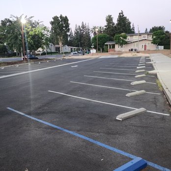 US Post Office - Outside parking - Post Offices Near Me - San Dimas, California