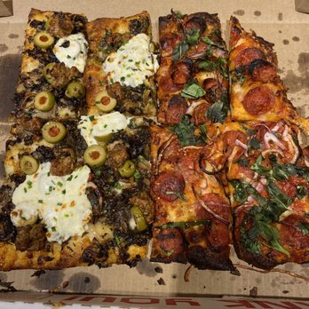 Triple Beam Pizza - four slices of pizza in a box - Pizza Near Me - Glendora, California Triple Beam Pizza - four slices of pizza in a box - Pizza Near Me - Glendora, California