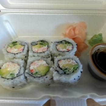 Pho-shi - California Roll (very good.  the ginger and wasabi went well) - Vietnamese Near Me - Fort Wayne, Indiana