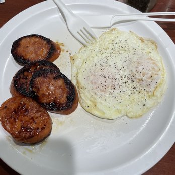 Eggs 'n Things - Waikiki Beach Eggspress - Eggs and Portuguese Sausage & Eggs* - Breakfast & Brunch Near Me - Honolulu, Hawaii