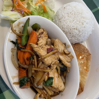 Thai Paradise - Thai basil chicken spicy - Thai Near Me - San Clemente, California