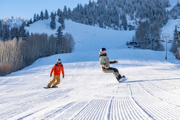 Four Mountain Sports by null